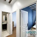 Urban Flat 108 - Classic Parisian 4 Bdr Flat